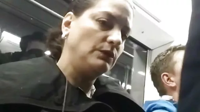 Holly Brooks đã shit, và sau đó miễn phí xxx nguoi voi thu khổng lồ xương.