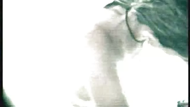 Dane jones cô gái xinh xắn khó khăn đít mất người xxx với chó khổng lồ súng trường