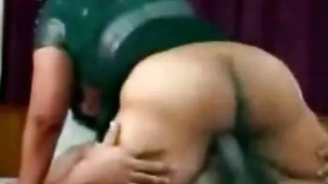 Một nga thối tha mông của anh người và chó xxx là một thợ điện