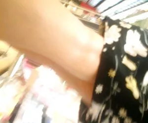 Anh trai nào đó, em gái mình, quần lót, và yêu cầu cô xxx set thu ngồi trên âm hộ của mình.