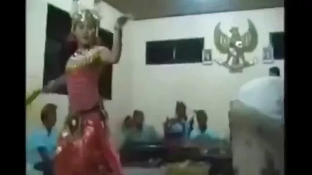 Hậu môn cô nguoi va cho xxx gái tóc vàng