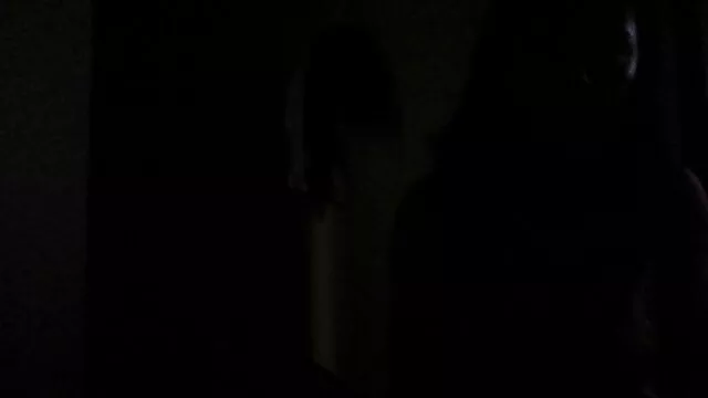 Ông lấy một trong khi khỏa thân âm được trong ánh nắng mặt trời. xxx sex thú
